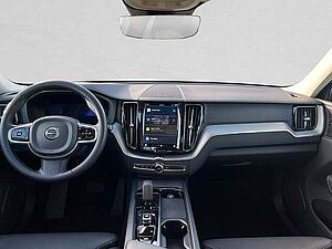 Volvo  B4 Mild-Hybrid Plus Dark ACC BLIS SD