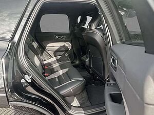 Volvo  B4 Mild-Hybrid Plus Dark AHK ACC BLIS