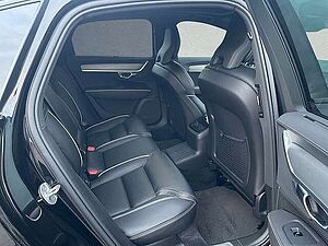 Volvo  T8 AWD Recharge Plus Dark ACC BLIS SD