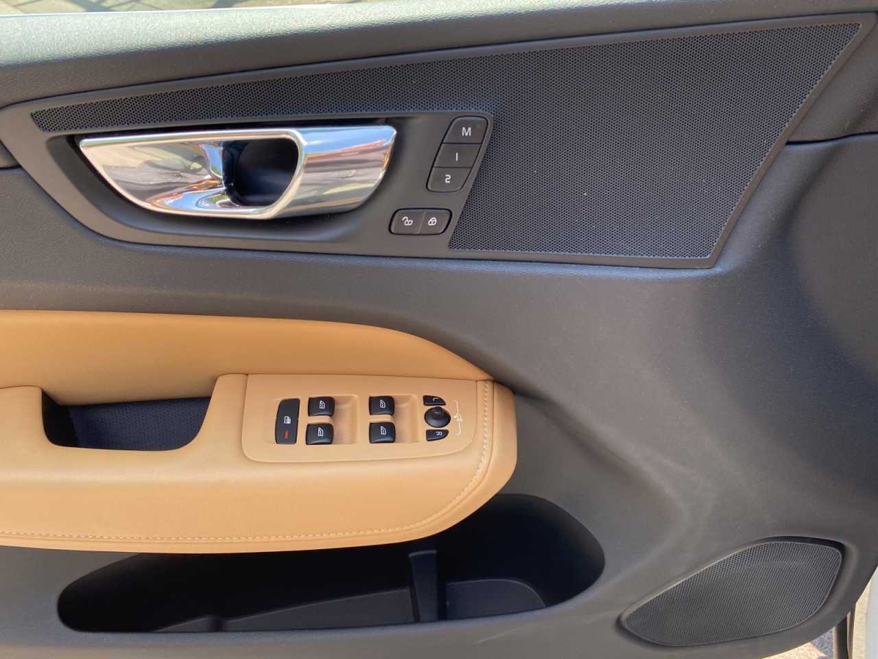 Volvo  Head Up Display LED Vollleder Klima Standhzg Einparkhilfe el. Fenster
