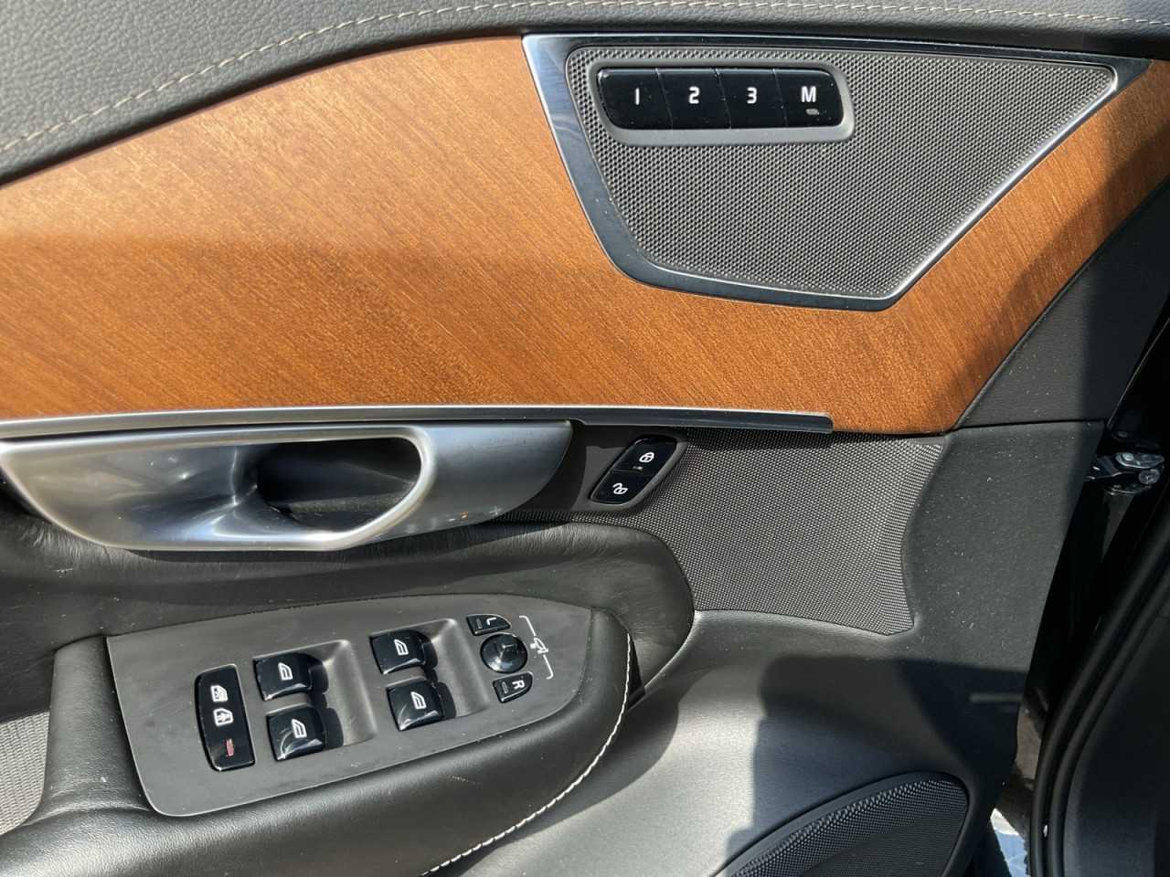 Volvo  Bluetooth LED Vollleder Klima Einparkhilfe el. Fenster