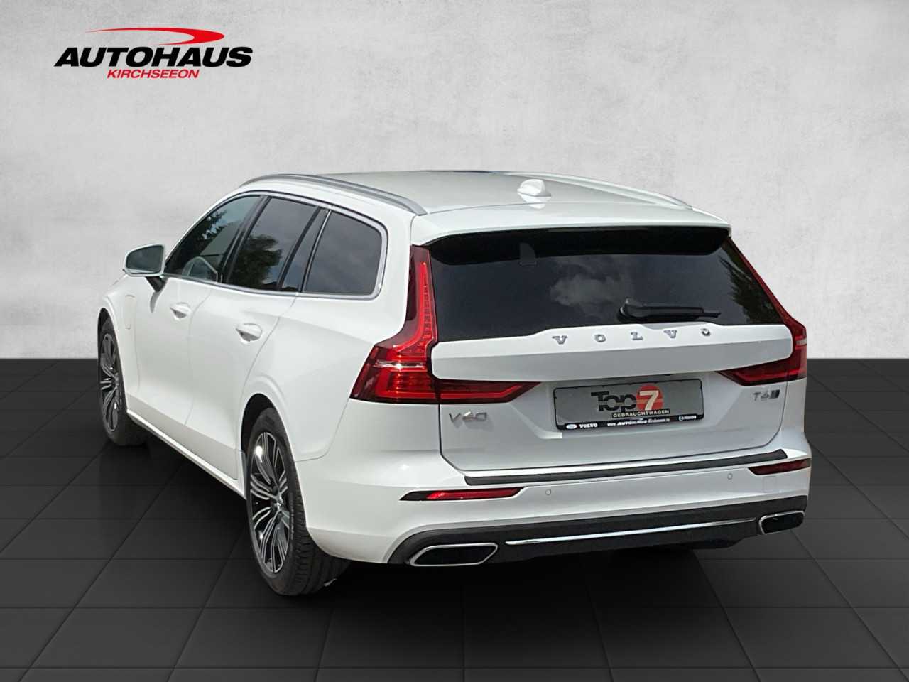 Volvo  Bluetooth Navi LED Vollleder Klima Standhzg Einparkhilfe el. Fenster
