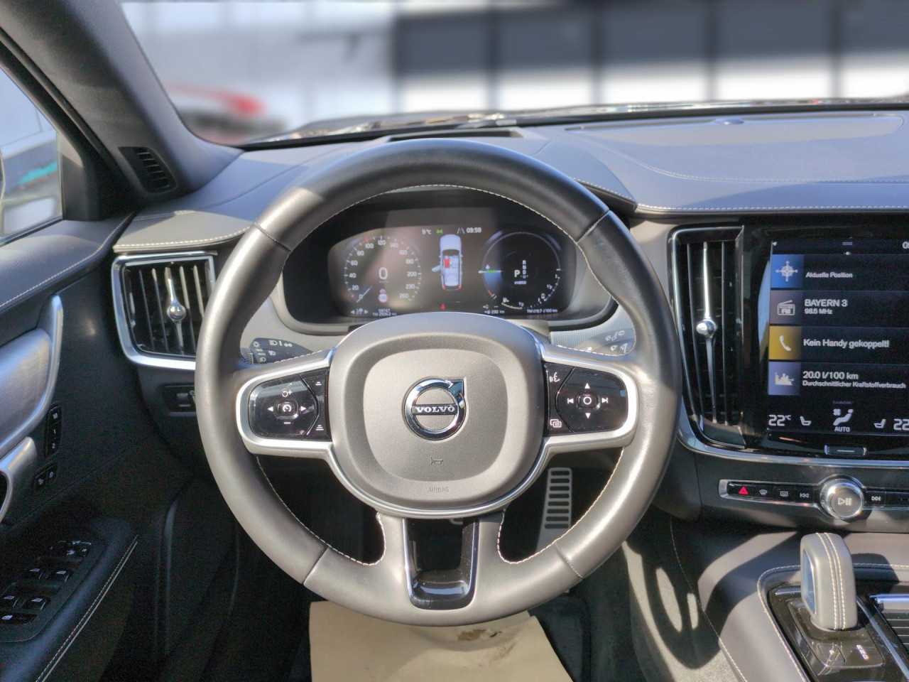 Volvo  Bluetooth Head Up Display Navi LED Klima Standhzg Einparkhilfe el. Fenster