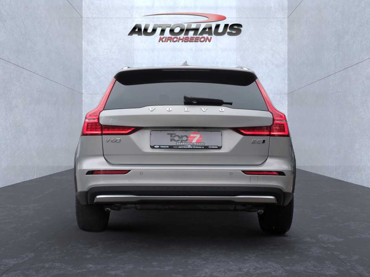 Volvo  Bluetooth Head Up Display Navi LED Klima Standhzg Einparkhilfe el. Fenster