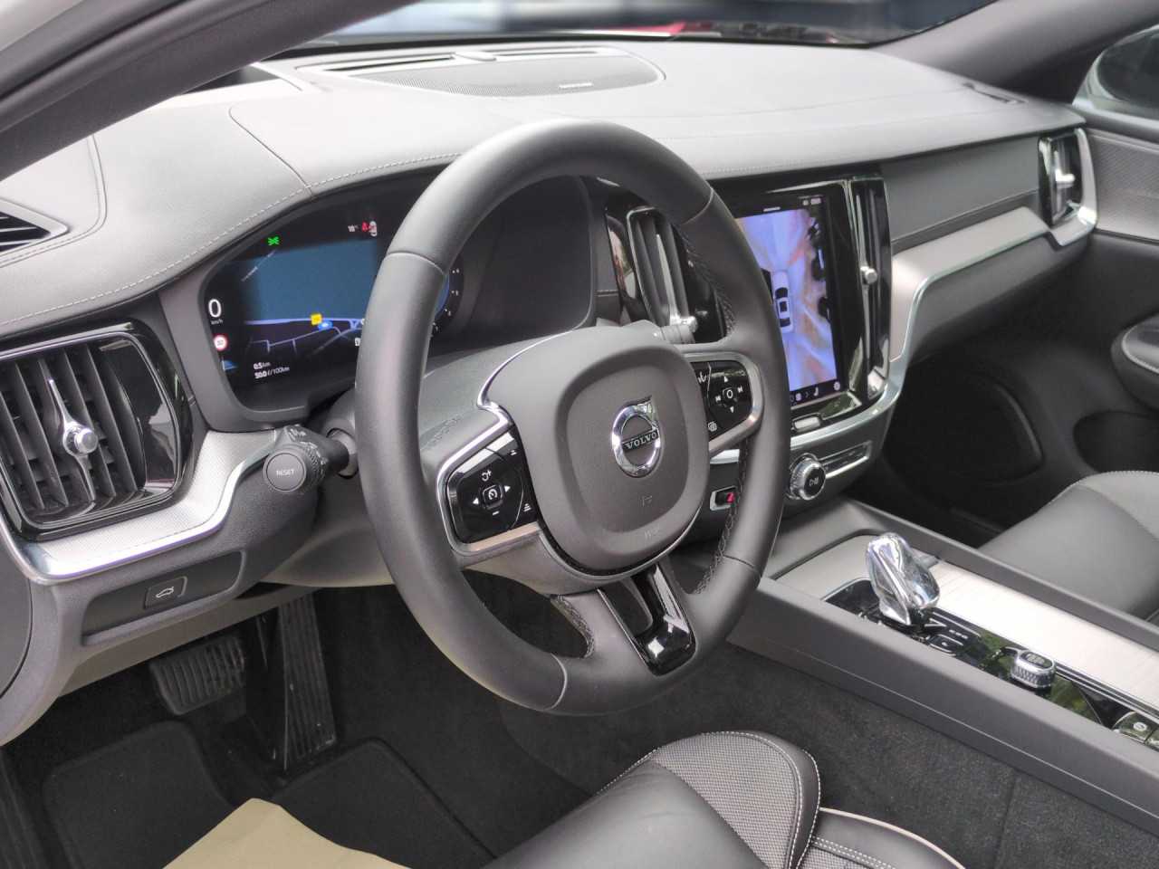 Volvo  Bluetooth Head Up Display LED Klima Einparkhilfe el. Fenster