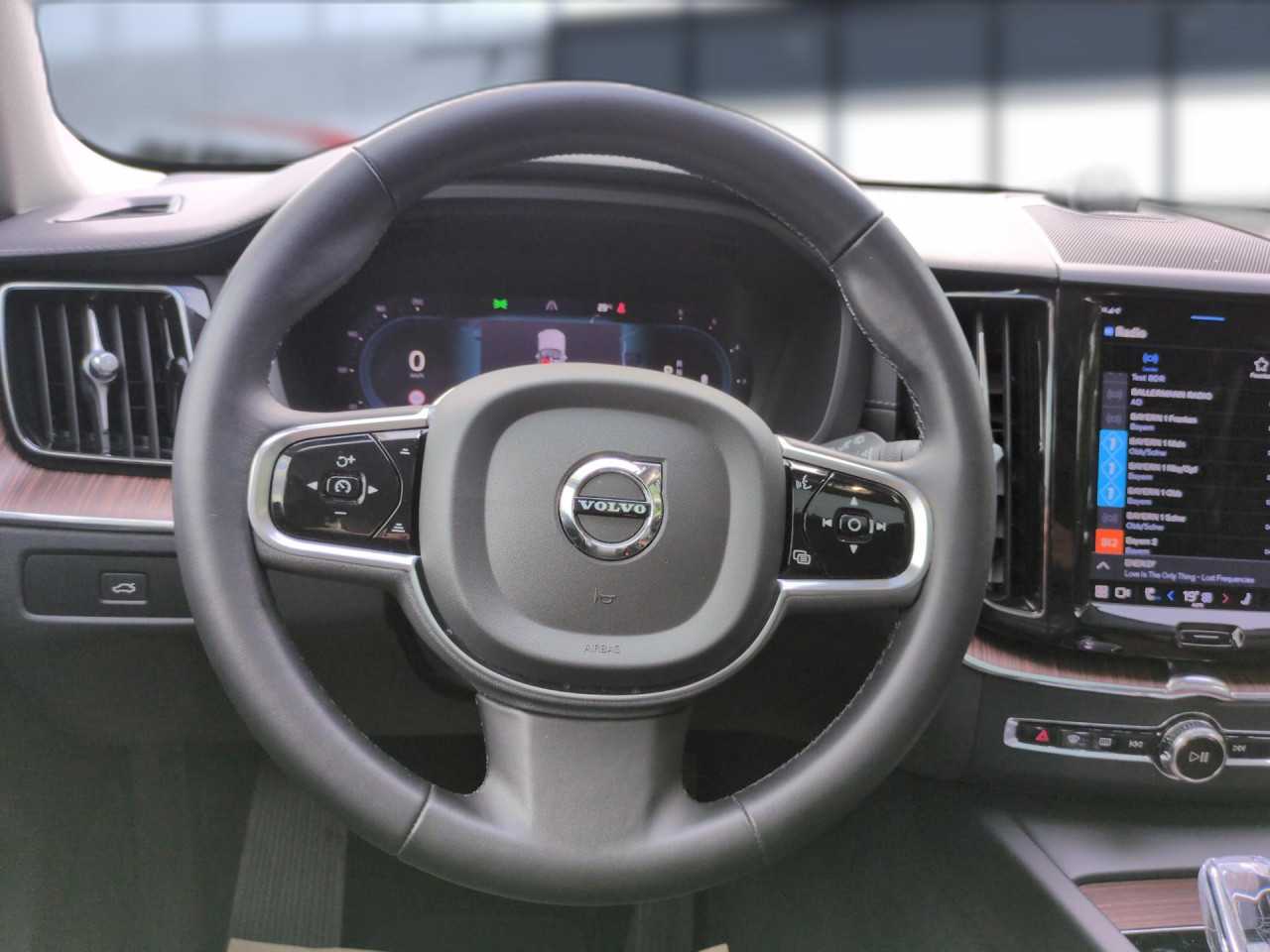 Volvo  Bluetooth Head Up Display LED Vollleder Klima Einparkhilfe el. Fenster
