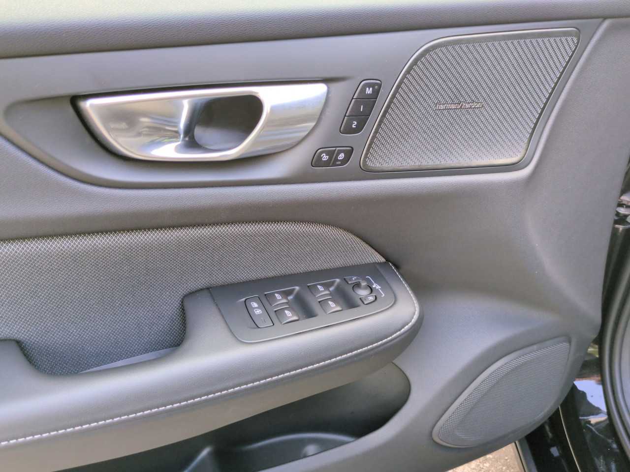 Volvo  Bluetooth LED Klima Standhzg Einparkhilfe el. Fenster