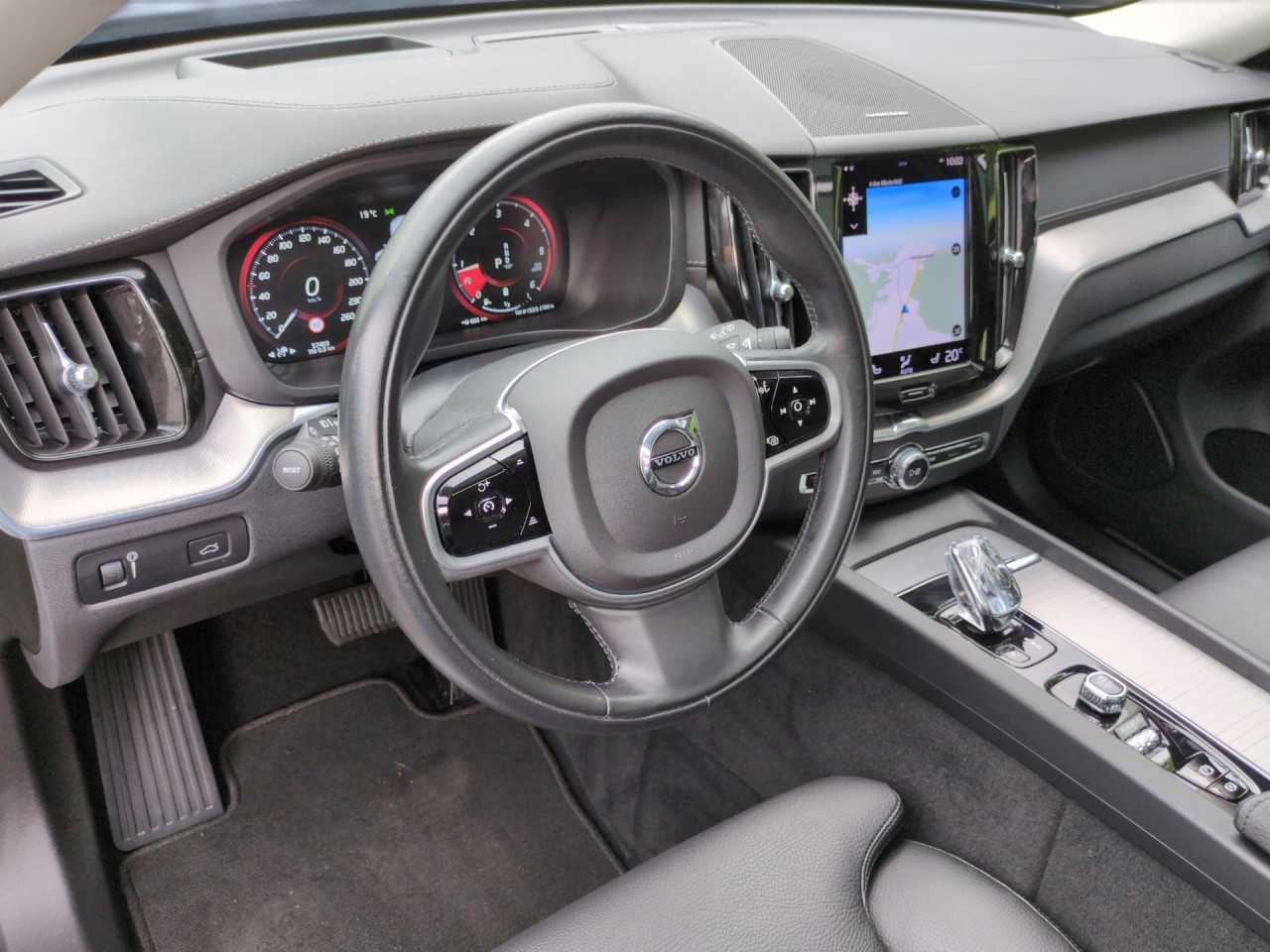 Volvo  Bluetooth Head Up Display LED Vollleder Klima Standhzg Einparkhilfe el. Fenster