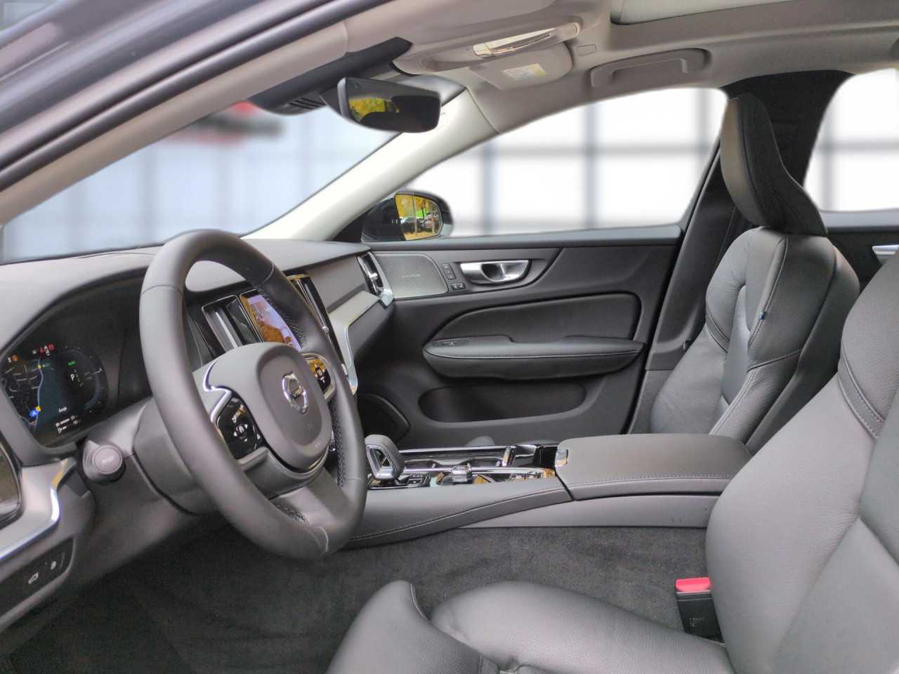 Volvo  Bluetooth Navi LED Vollleder Klima Standhzg Einparkhilfe el. Fenster
