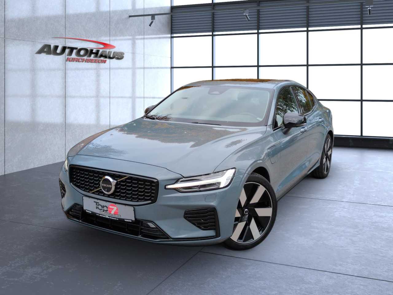 Volvo  Bluetooth Navi LED Vollleder Klima Standhzg Einparkhilfe el. Fenster