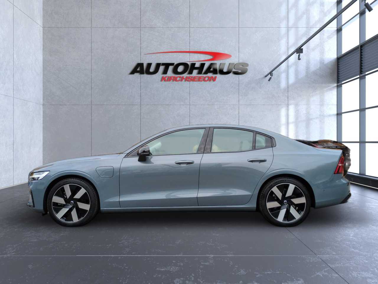 Volvo  Bluetooth Navi LED Vollleder Klima Standhzg Einparkhilfe el. Fenster