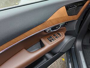 Volvo  Bluetooth LED Vollleder Klima Standhzg Einparkhilfe el. Fenster