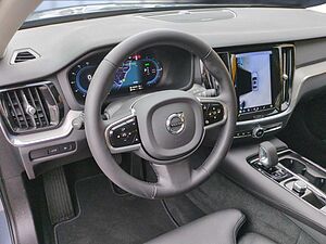 Volvo  Bluetooth Navi LED Vollleder Klima Standhzg Einparkhilfe el. Fenster