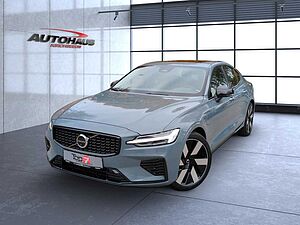 Volvo  Bluetooth Navi LED Vollleder Klima Standhzg Einparkhilfe el. Fenster