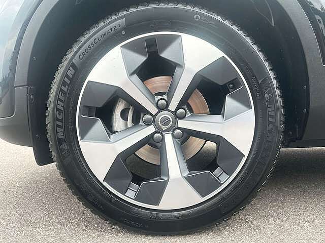Volvo  T2 Automatik Plus Dark  ACC BLIS LED