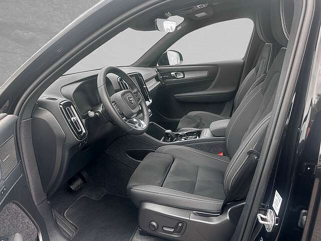 Volvo  T2 Automatik Plus Dark  ACC BLIS LED