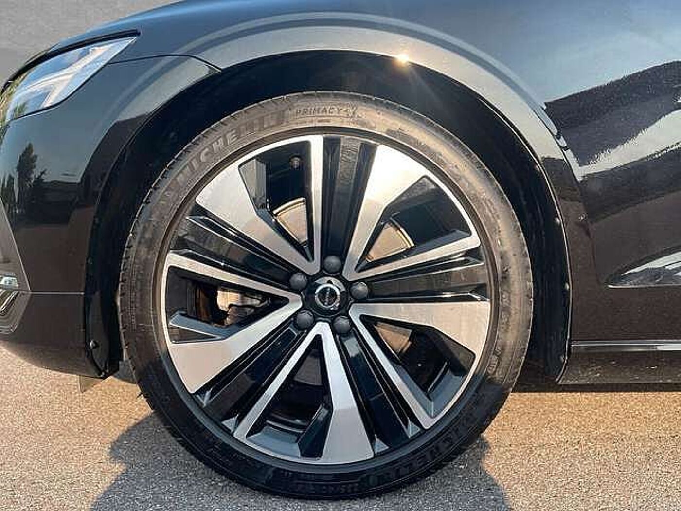 Volvo  B4 Mild-Hybrid Plus Bright ACC BLIS LED