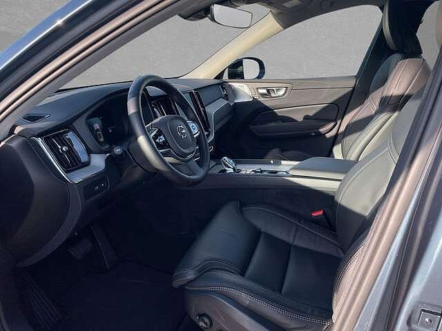 Volvo  T8 AWD Recharge Ultra Dark AHK ACC BLIS SD