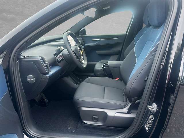 Volvo  Ultra Twin Motor Performance AWD ACC BLIS