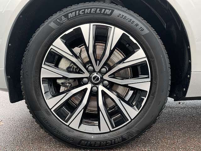 Volvo  B4 Mild-Hybrid Plus Dark AHK ACC BLIS