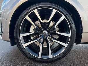 Volvo  T8 Plug-in Hybrid AWD Ultra Dark AHK ACC