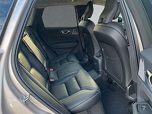 Volvo  T8 Plug-in Hybrid AWD Ultra Dark AHK ACC