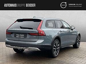 Volvo  B4 AWD Mild-Hybrid Plus AHK