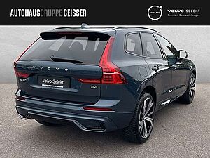 Volvo  B4 Mild-Hybrid Plus Dark AHK ACC LED