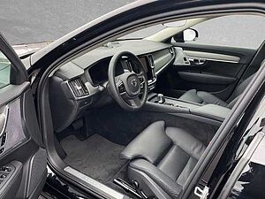 Volvo  B5 AWD Mild-Hybrid Ultimate Dark ACC BLIS SD