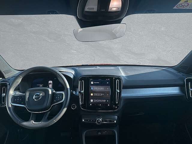 Volvo  B3 MILD-Hybrid Automatik Plus Dark LED