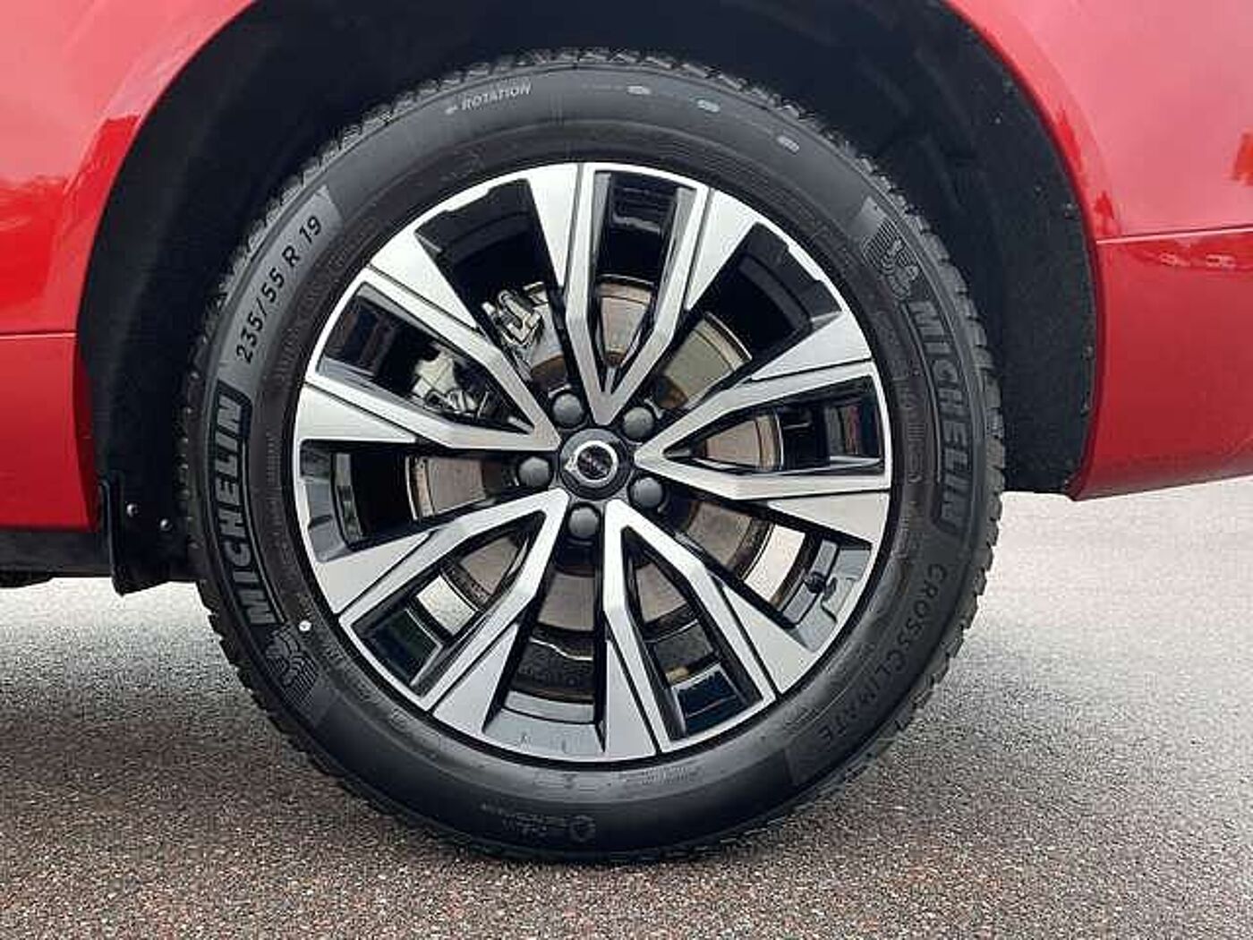 Volvo  B5 AWD Mild-Hybrid Plus Dark AHK ACC BLIS