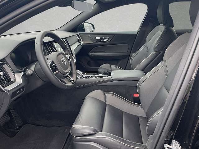 Volvo  T6 AWD Recharge Plus Dark ACC BLIS LED
