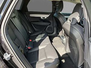 Volvo  B4 Mild Hybrid Ultimate Bright  ACC BLIS HUD