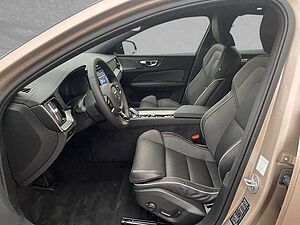 Volvo  B5 AWD Mild-Hybrid Ultimate Dark ACC BLIS SD