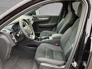 Volvo  B3 MILD Hybrid Automatik Plus Dark ACC BLIS