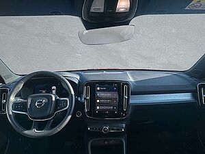 Volvo  B3 MILD-Hybrid Automatik Plus Dark LED