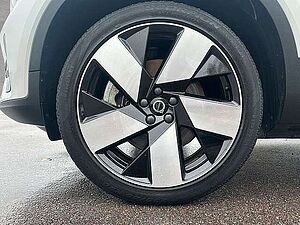 Volvo  Recharge Single Plus  ACC BLIS LED