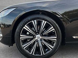 Volvo  B5 AWD Mild-Hybrid Ultimate Bright ACC BLIS