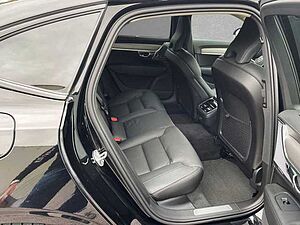 Volvo  B5 AWD Mild-Hybrid Ultimate Dark ACC BLIS SD