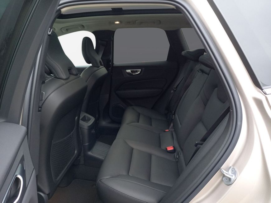 Volvo  T6 AWD Recharge