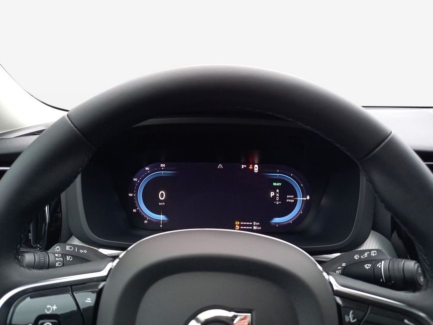 Volvo  T6 AWD Recharge