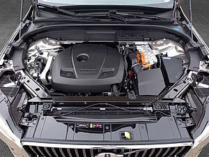 Volvo  T6 AWD Recharge