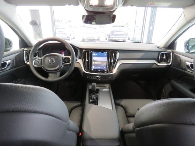 Volvo  B4 Diesel Plus Bright 360Grad Harman/Kardon