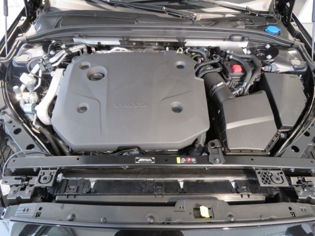 Volvo  B4 Diesel Plus Bright 360Grad Harman/Kardon