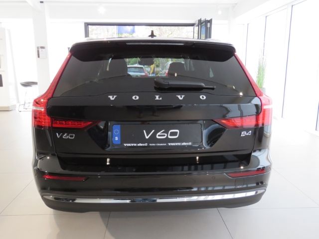 Volvo  B4 Diesel Plus Bright 360Grad Harman/Kardon