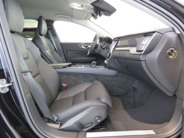 Volvo  B4 Diesel Plus Bright 360Grad Harman/Kardon