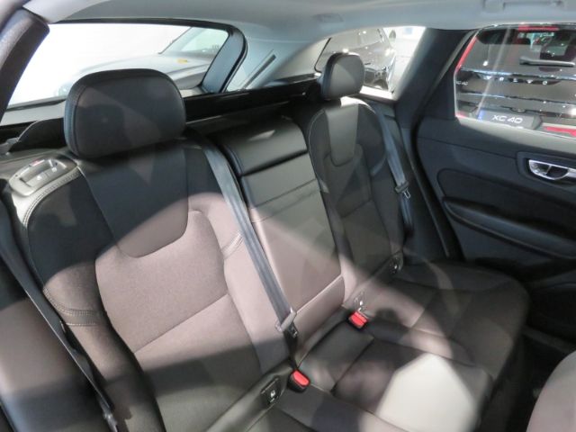 Volvo  D3 Momentum Pro Panoramadach Frontscheibe h