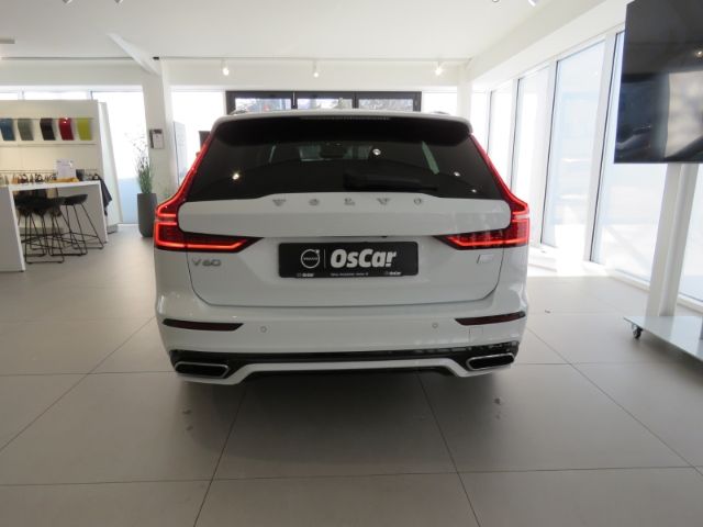 Volvo  T6 Recharge R-Design AHK HarmannKardon Winte