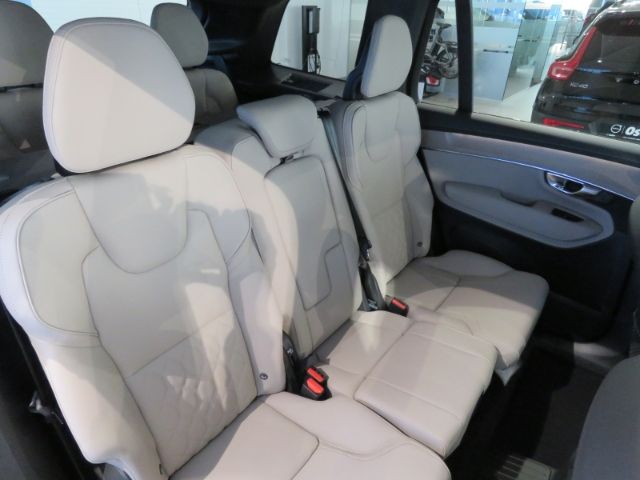 Volvo  T8 AWD Plus Dark 7-Sitzer 360Grad Seiten- u