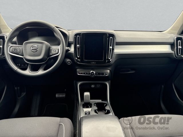 Volvo  T4 Recharge Inscription Expression HarmanKa